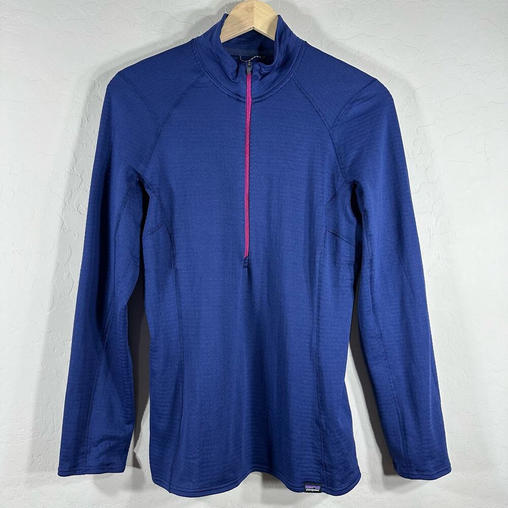 Patagonia Women's Blue Long-Sleeve 1/4 Zip with Pink Zip